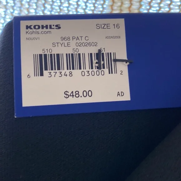 dress pants! $20 never worn tags still on ! - Picture 4 of 4